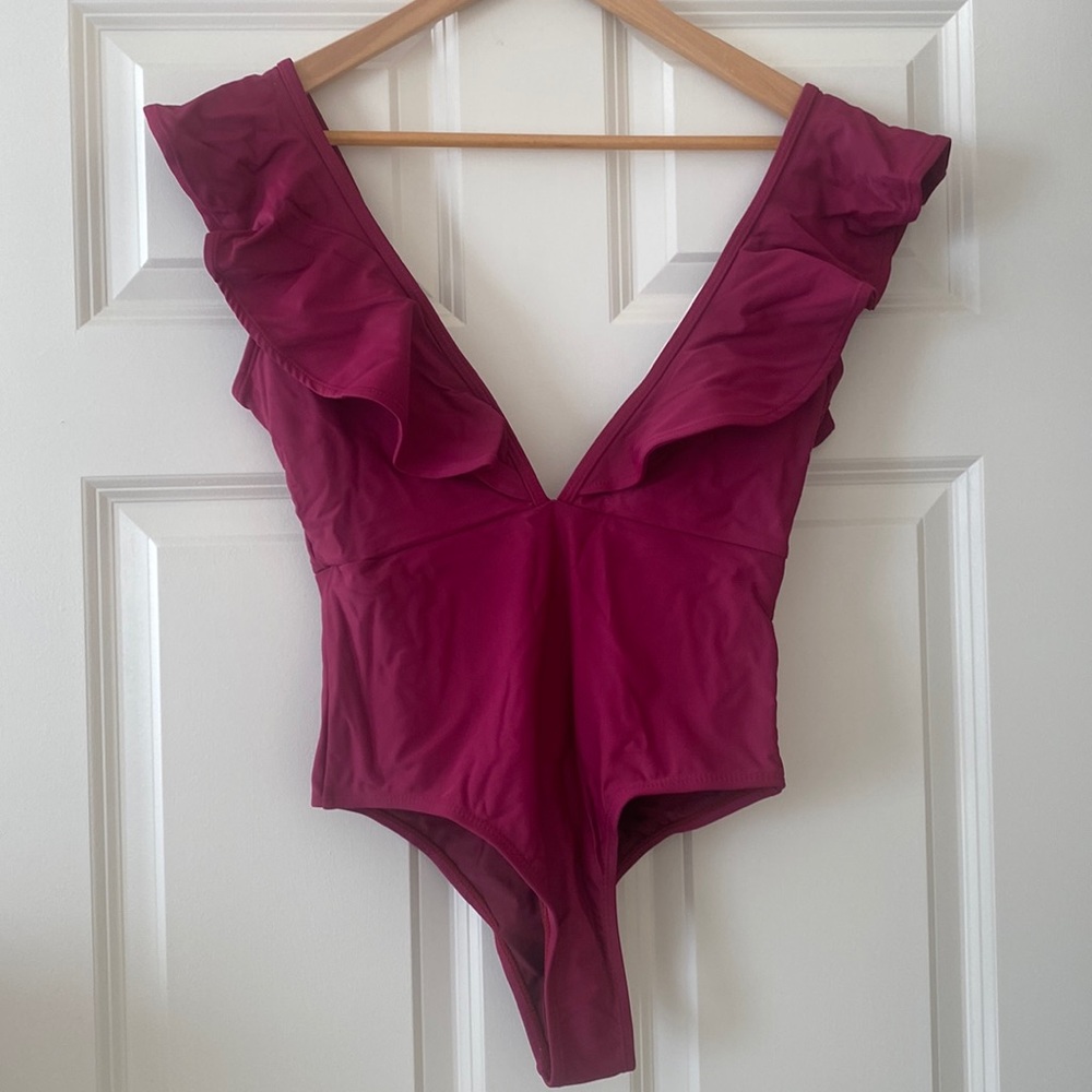 Ruffled VNeck One Piece Swimsuit  Size M NWOT Burgundy Sexy Feminine Summer OOTD